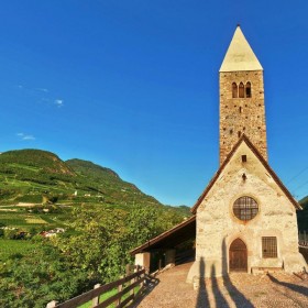 Öffnung der Kirche St. Martin in Kampill